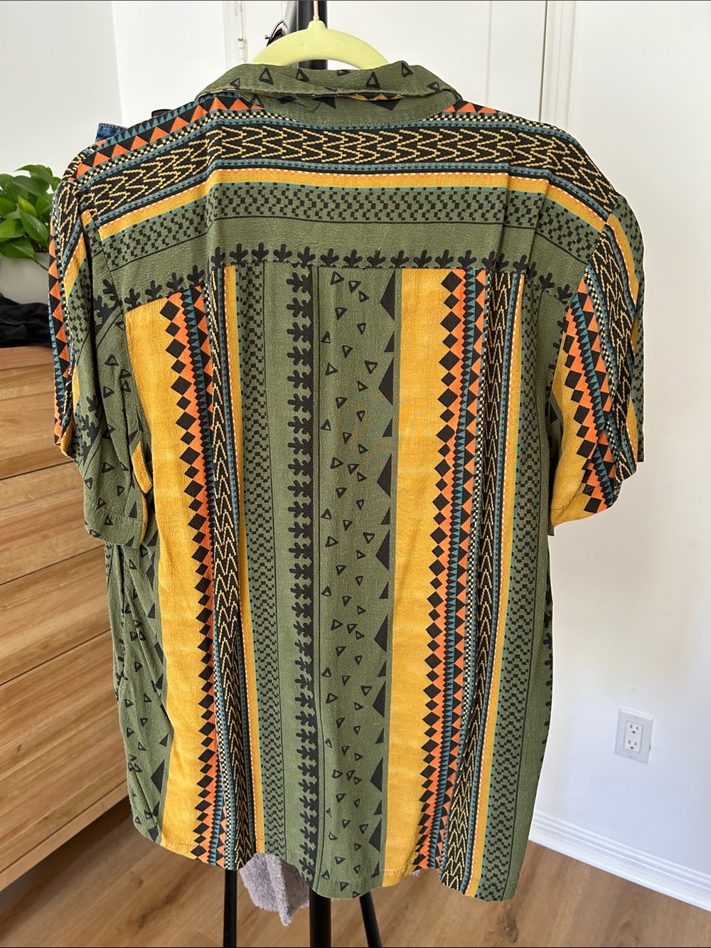 ASOS Button Up. Size small. PTP 22”. - Picture 2 of 4